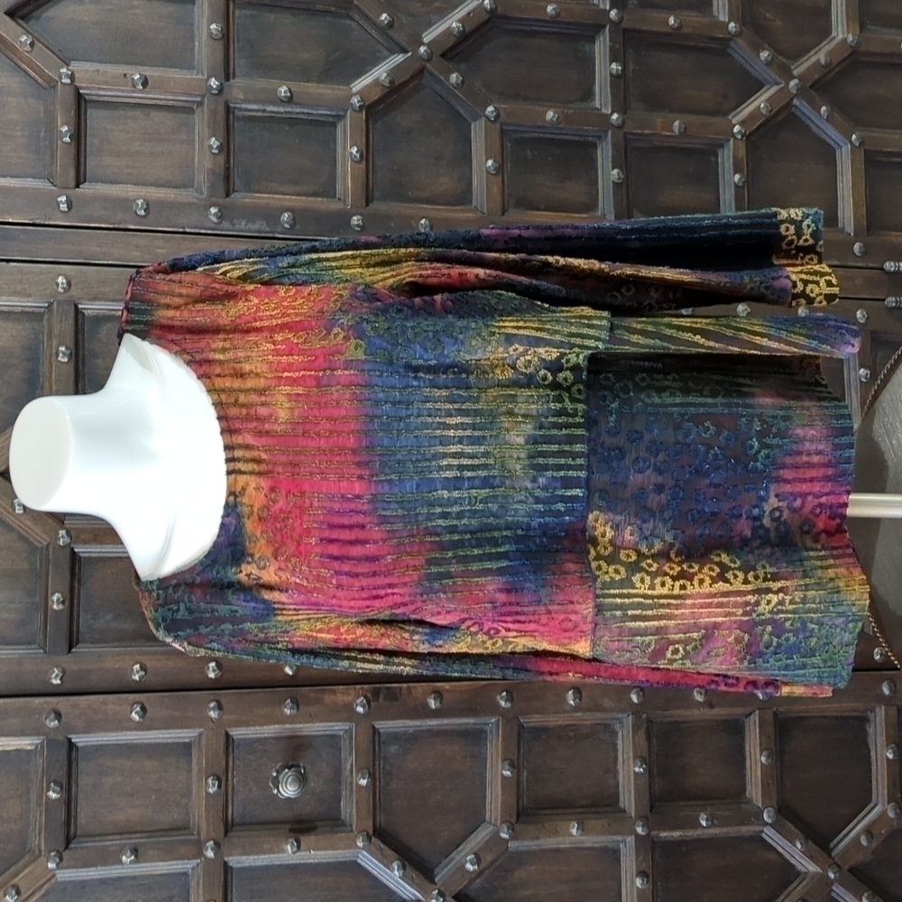 Unique And Fun Long Sleeve Shirt For The Color Lover! Size XL Fabric Is Raised